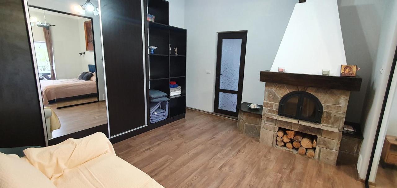 Villa Casa Yla Piatra Neamţ Exterior foto