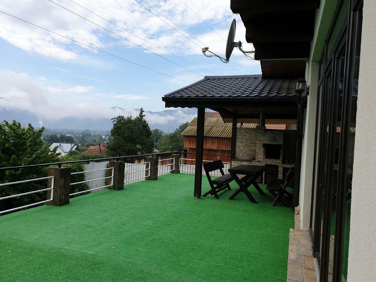 Villa Casa Yla Piatra Neamţ Exterior foto